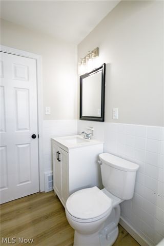 943 Erskine Avenue, Akron, OH 44306