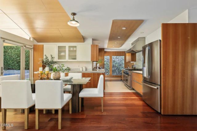 663 W California Boulevard, Pasadena, CA 91105