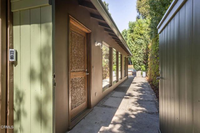 663 W California Boulevard, Pasadena, CA 91105
