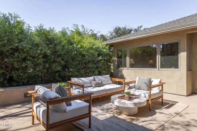663 W California Boulevard, Pasadena, CA 91105