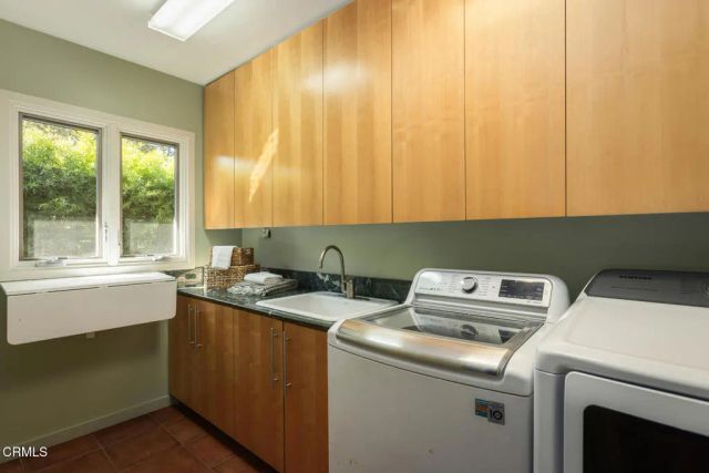 663 W California Boulevard, Pasadena, CA 91105