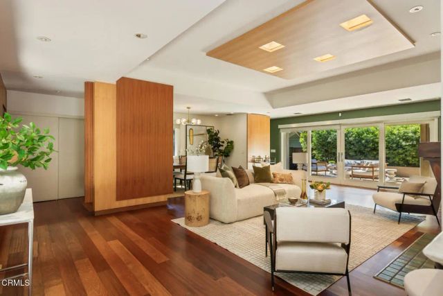 663 W California Boulevard, Pasadena, CA 91105