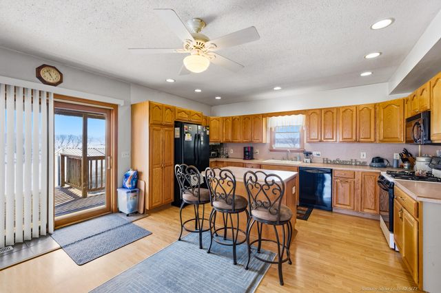 15960 Kenowa Avenue, Tyrone Twp, MI 49330