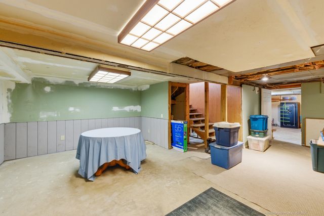 15960 Kenowa Avenue, Tyrone Twp, MI 49330