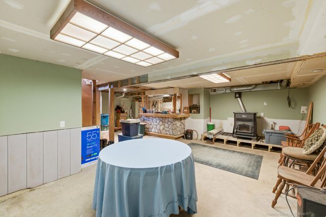 15960 Kenowa Avenue, Tyrone Twp, MI 49330