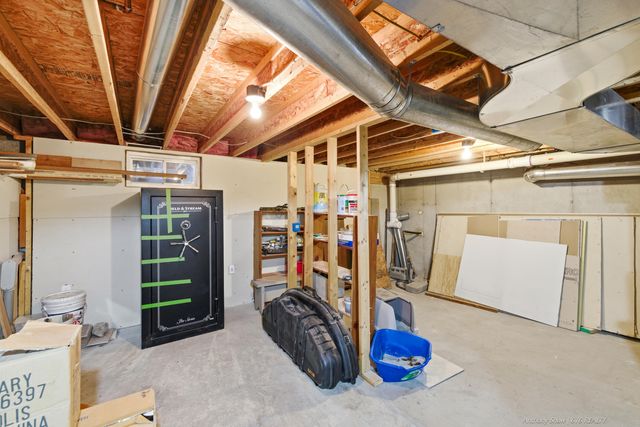 15960 Kenowa Avenue, Tyrone Twp, MI 49330