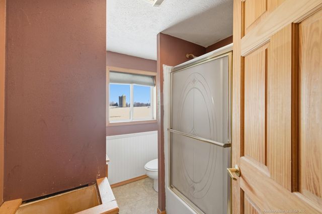 15960 Kenowa Avenue, Tyrone Twp, MI 49330