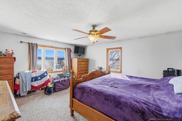 15960 Kenowa Avenue, Tyrone Twp, MI 49330