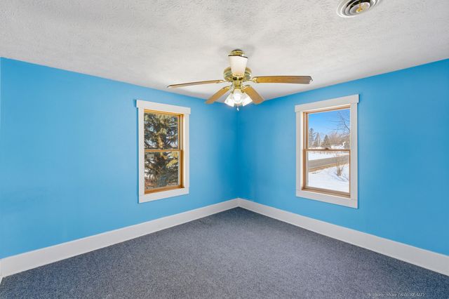 15960 Kenowa Avenue, Tyrone Twp, MI 49330