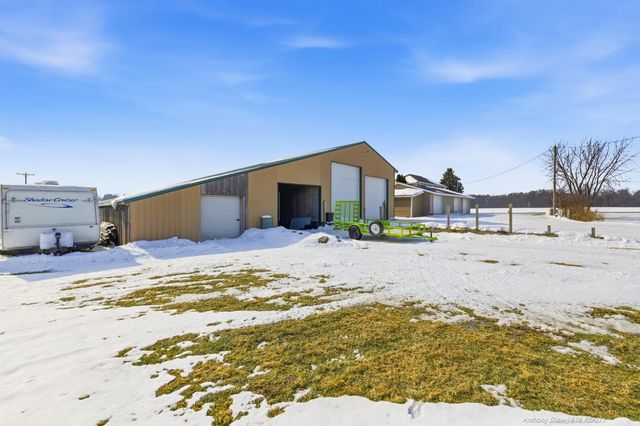 15960 Kenowa Avenue, Tyrone Twp, MI 49330