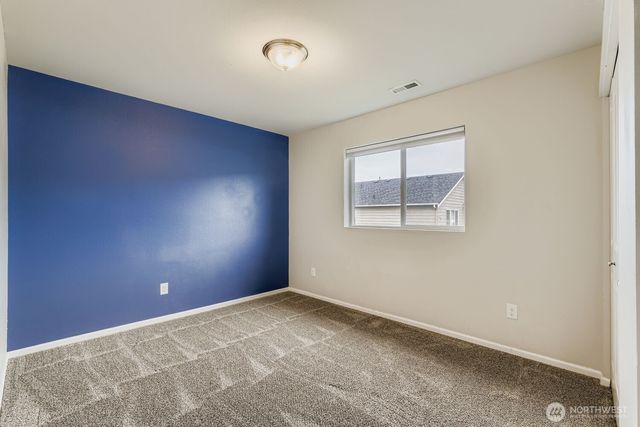 812 Sigafoos Avenue NW, Orting, WA 98360