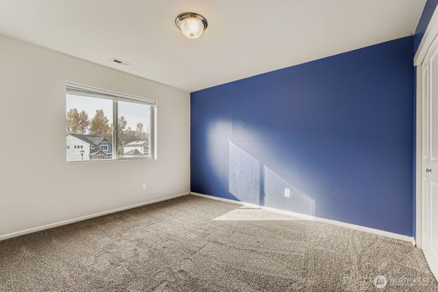 812 Sigafoos Avenue NW, Orting, WA 98360