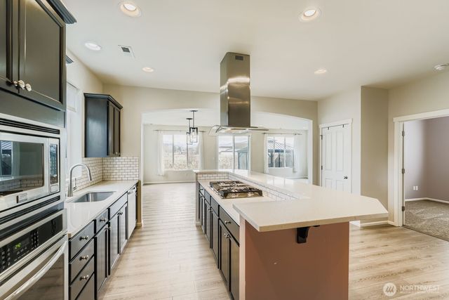 812 Sigafoos Avenue NW, Orting, WA 98360