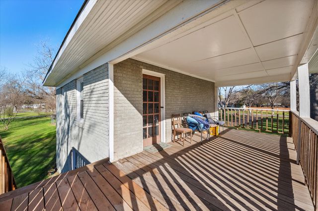 300 5th Street, Kerens, TX 75144