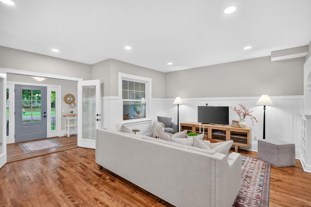 6010 Goodrich Avenue, Saint Louis Park, MN 55416