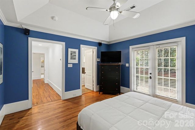 2001 Wood Dale Terrace, Charlotte, NC 28203