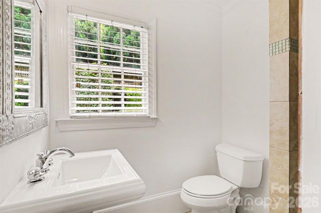 2001 Wood Dale Terrace, Charlotte, NC 28203