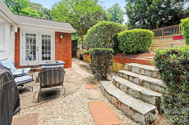 2001 Wood Dale Terrace, Charlotte, NC 28203