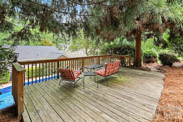 2001 Wood Dale Terrace, Charlotte, NC 28203