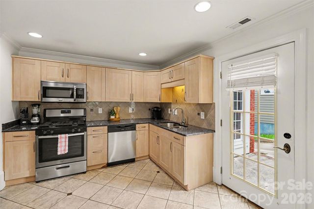 2001 Wood Dale Terrace, Charlotte, NC 28203