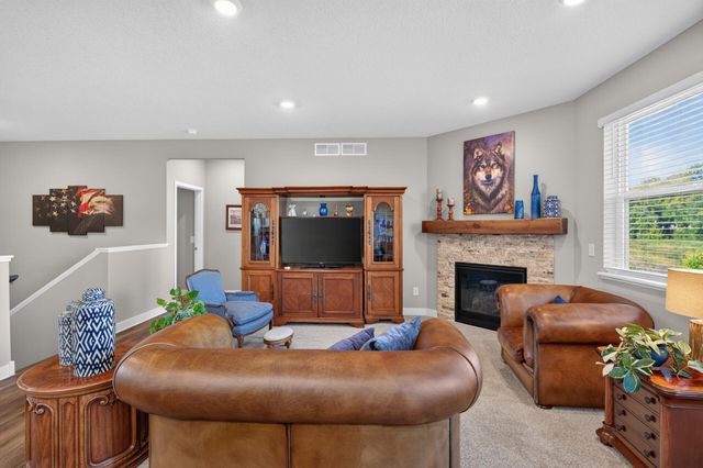 8069 183rd Street W, Lakeville, MN 55044