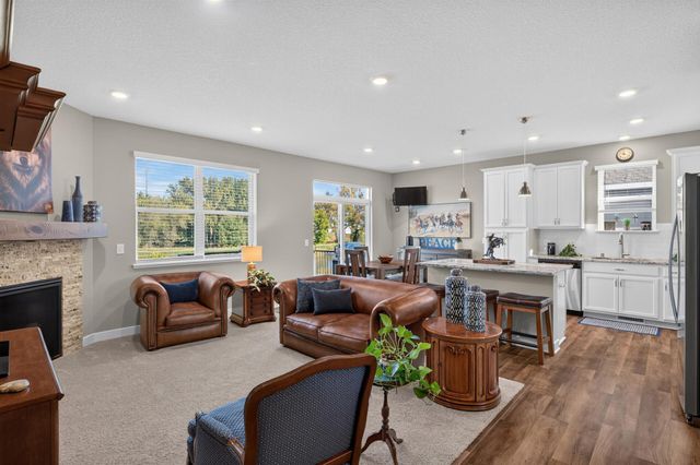 8069 183rd Street W, Lakeville, MN 55044