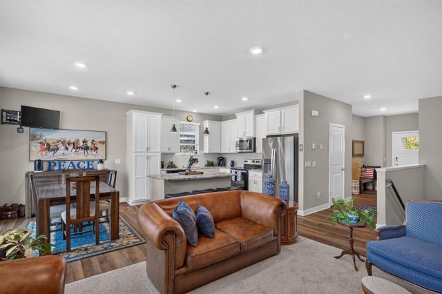 8069 183rd Street W, Lakeville, MN 55044