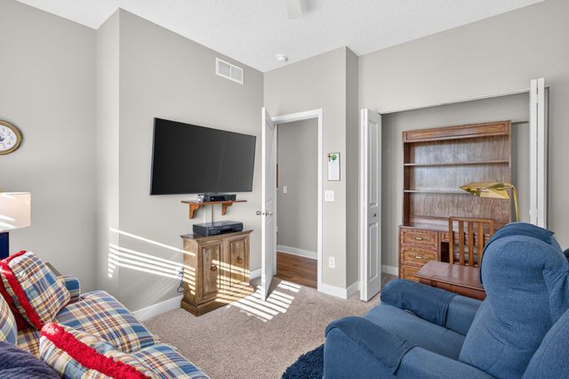 8069 183rd Street W, Lakeville, MN 55044