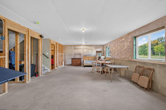 8069 183rd Street W, Lakeville, MN 55044