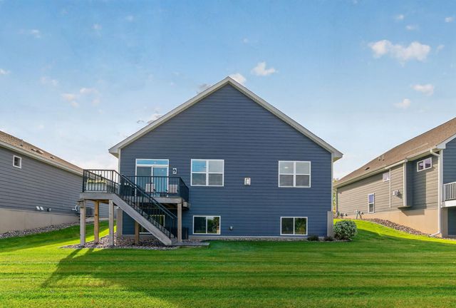 8069 183rd Street W, Lakeville, MN 55044