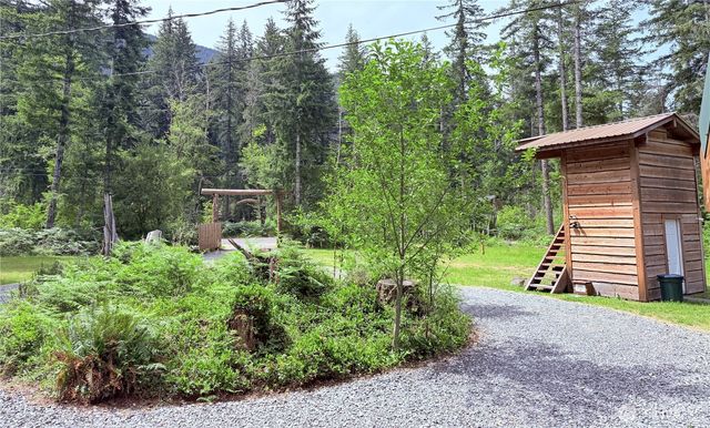 277 Skate Creek Road N, Ashford, WA 98304