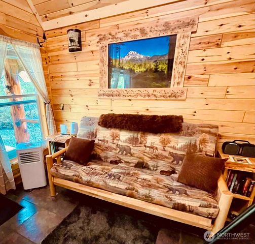 277 Skate Creek Road N, Ashford, WA 98304
