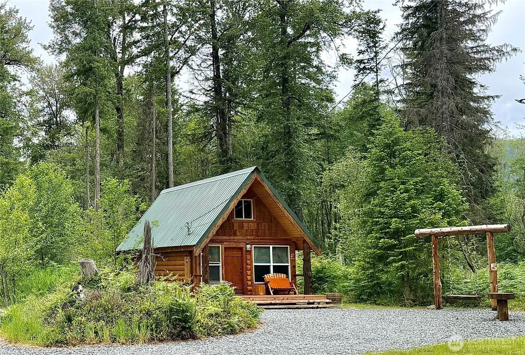 277 Skate Creek Road N, Ashford, WA 98304