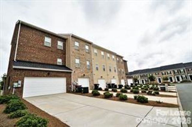 10154 Enniscrone Road Rutledge, Pineville, NC 28134