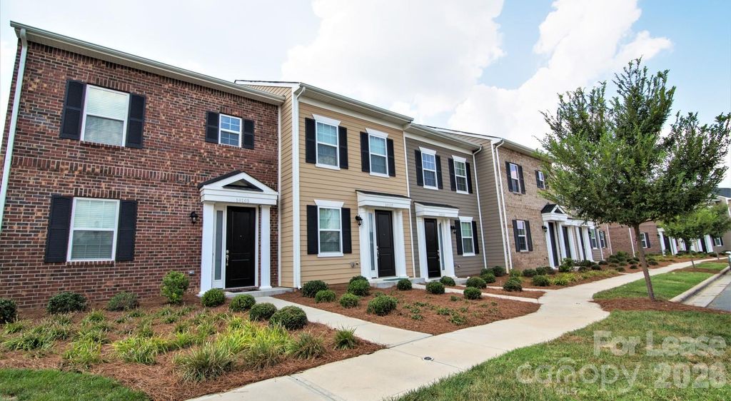10154 Enniscrone Road Rutledge, Pineville, NC 28134