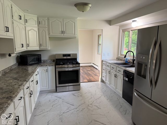 6610 Rosalind Lane, Anderson, IN 46013