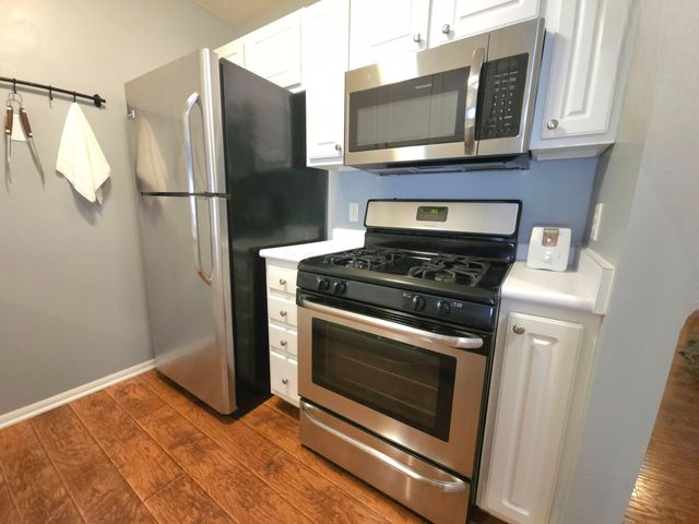6773 Lagrange Drive, 59B, Canal Winchester, OH 43110
