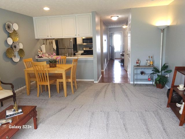 6773 Lagrange Drive, 59B, Canal Winchester, OH 43110