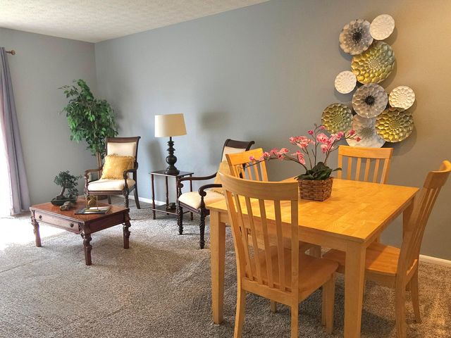 6773 Lagrange Drive, 59B, Canal Winchester, OH 43110