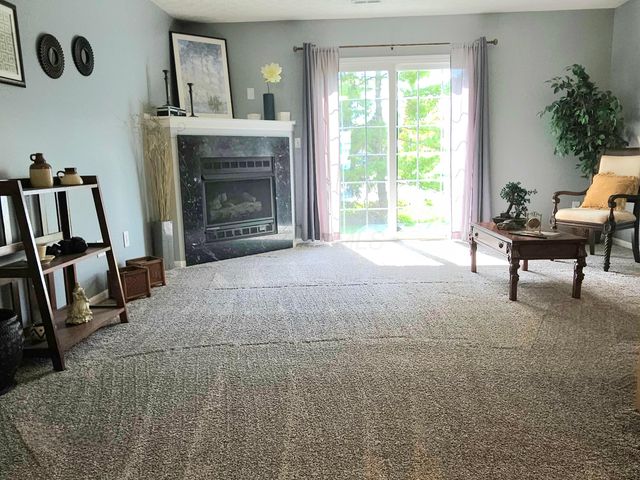 6773 Lagrange Drive, 59B, Canal Winchester, OH 43110