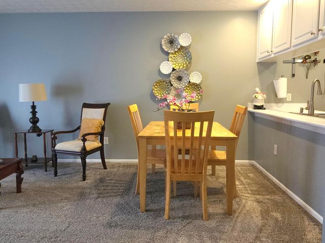 6773 Lagrange Drive, 59B, Canal Winchester, OH 43110