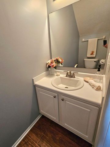 6773 Lagrange Drive, 59B, Canal Winchester, OH 43110