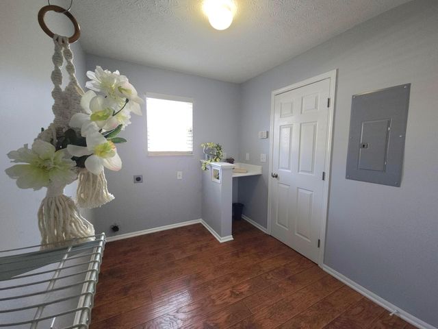 6773 Lagrange Drive, 59B, Canal Winchester, OH 43110