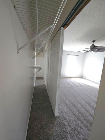6773 Lagrange Drive, 59B, Canal Winchester, OH 43110