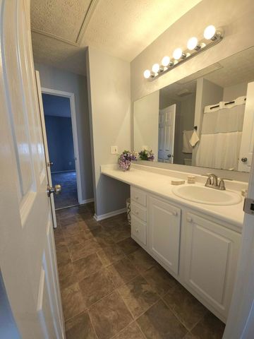 6773 Lagrange Drive, 59B, Canal Winchester, OH 43110