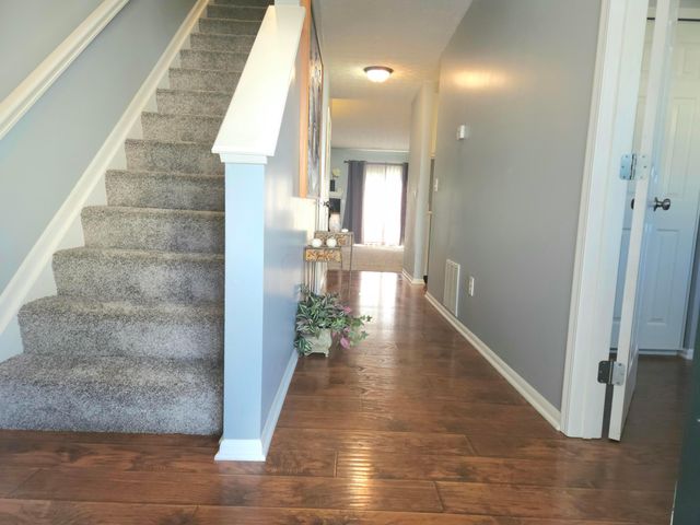 6773 Lagrange Drive, 59B, Canal Winchester, OH 43110