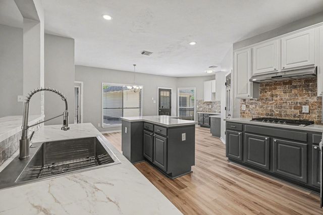 2514 Acadiana Lane, Seabrook, TX 77586