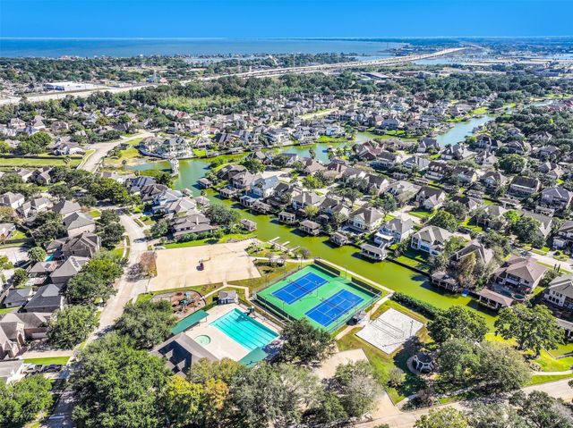 2514 Acadiana Lane, Seabrook, TX 77586