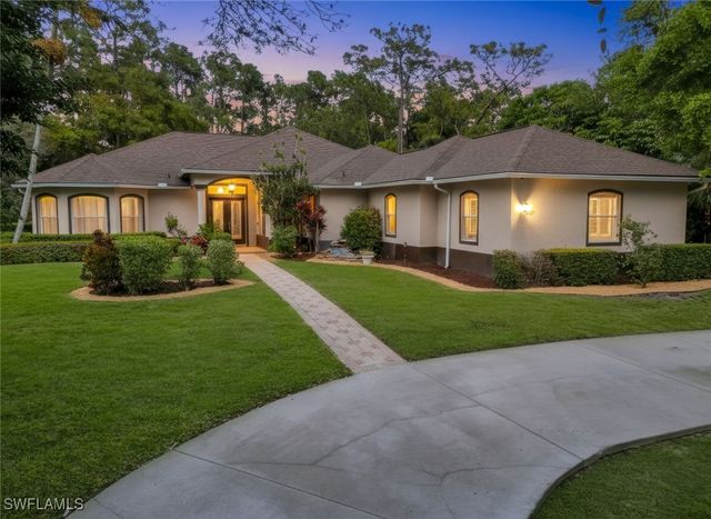 4727 7th AVE SW, Naples, FL 34119