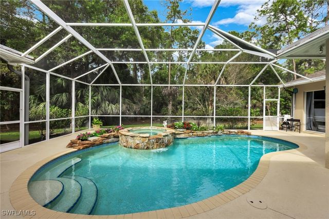 4727 7th AVE SW, Naples, FL 34119